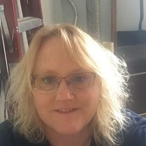 Meet your Posher, Debra